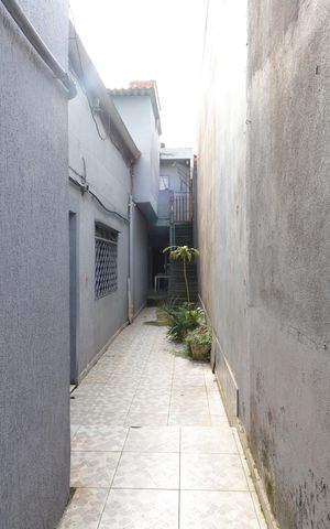 Casa para alugar com 25m², 1 quarto e sem vagaÁrea comum - Corredor externo