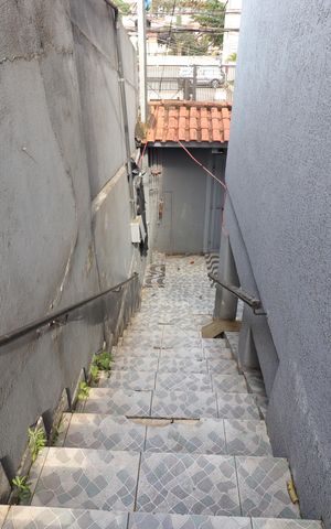 Casa para alugar com 25m², 1 quarto e sem vagaÁrea comum - Escada
