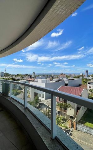 Apartamento à venda com 248m², 3 quartos e 3 vagas