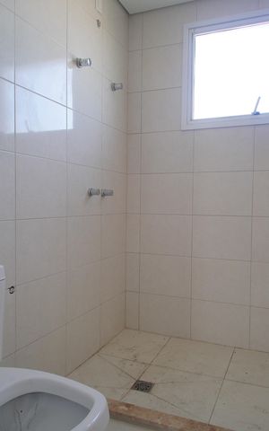Apartamento à venda com 250m², 3 quartos e 3 vagasBanheiro da Suíte