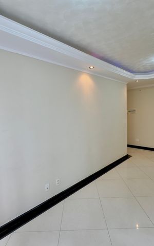 Apartamento à venda com 82m², 2 quartos e 1 vaga Apartamento à venda com 82m², 2 quartos e 1 vagaSala