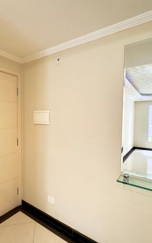 Apartamento à venda com 82m², 2 quartos e 1 vaga Apartamento à venda com 82m², 2 quartos e 1 vagaDetalhe Hall entrada