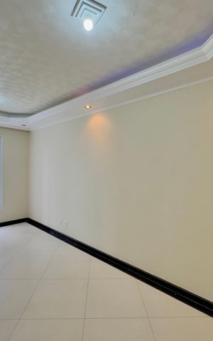 Apartamento à venda com 82m², 2 quartos e 1 vaga Apartamento à venda com 82m², 2 quartos e 1 vagaSala