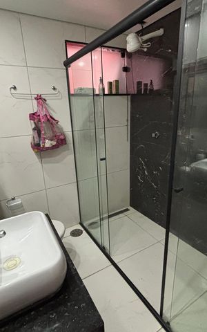 Casa à venda com 140m², 3 quartos e 2 vagas Casa à venda com 140m², 3 quartos e 2 vagasBanheiro Suite