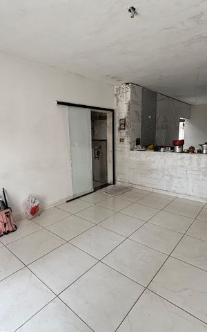 Casa à venda com 140m², 3 quartos e 2 vagas Casa à venda com 140m², 3 quartos e 2 vagasSala