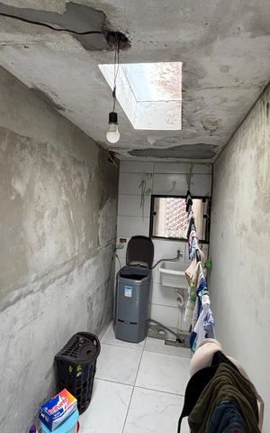 Casa à venda com 140m², 3 quartos e 2 vagas Casa à venda com 140m², 3 quartos e 2 vagasÁrea de serviço