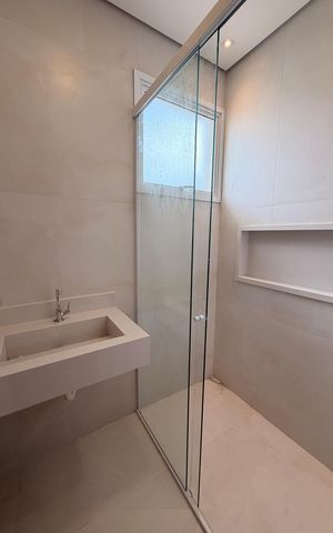 Casa de condomínio à venda com 170m², 3 quartos e 4 vagasBanheiro da Suíte 3
