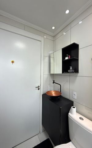 Apartamento à venda com 50m², 2 quartos e 1 vaga Apartamento à venda com 50m², 2 quartos e 1 vagaBanheiro Social