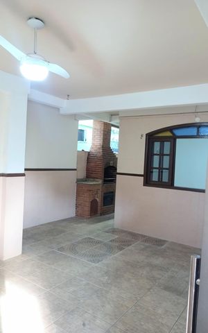 Casa para alugar com 118m², 2 quartos e 1 vaga Casa para alugar com 118m², 2 quartos e 1 vagaVaranda
