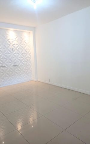 Casa para alugar com 118m², 2 quartos e 1 vaga Casa para alugar com 118m², 2 quartos e 1 vagaSala
