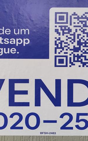 Apartamento à venda com 50m², 2 quartos e 1 vaga Apartamento à venda com 50m², 2 quartos e 1 vagaFachada