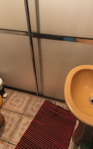 Casa à venda com 90m², 2 quartos e 1 vagaBanheiro