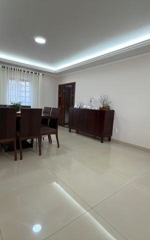 Casa à venda com 1000m², 5 quartos e 10 vagasSala