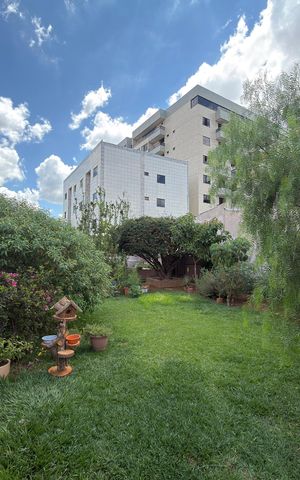 Casa à venda com 1000m², 5 quartos e 10 vagasÁrea externa