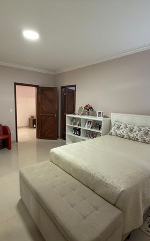 Casa à venda com 1000m², 5 quartos e 10 vagasSuíte