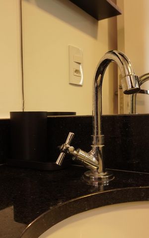 Apartamento para alugar com 20m², 1 quarto e 1 vagaApartamento - Banheiro