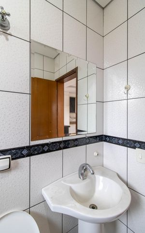 Casa para alugar com 350m², 3 quartos e 4 vagas Casa para alugar com 350m², 3 quartos e 4 vagasBanheiro 2