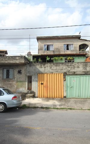 Casa para alugar com 324m², 2 quartos e 1 vagaFachada