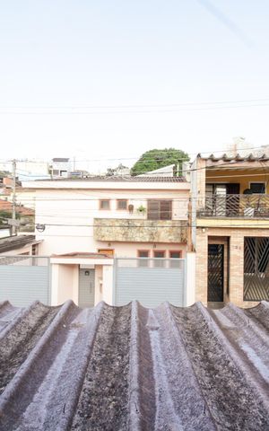 Casa para alugar com 120m², 2 quartos e 2 vagasVista da Sacada