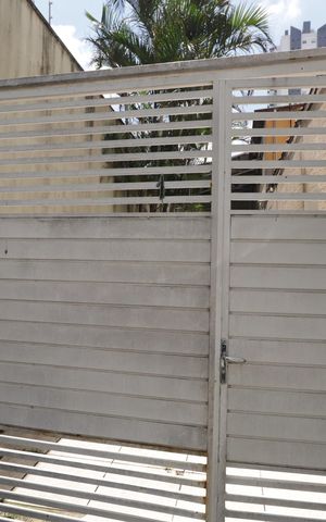 Casa para alugar com 165m², 2 quartos e 3 vagasFachada