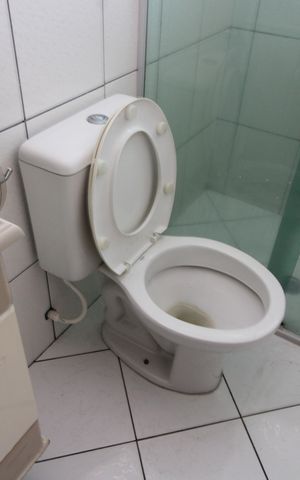 Casa para alugar com 168m², 4 quartos e 2 vagasBanheiro Social