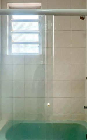 Apartamento para alugar com 102m², 2 quartos e sem vaga Apartamento para alugar com 102m², 2 quartos e sem vagaBanheiro