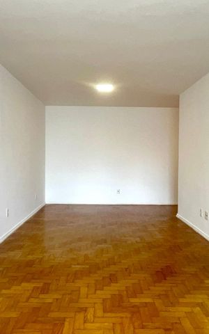 Apartamento para alugar com 102m², 2 quartos e sem vaga Apartamento para alugar com 102m², 2 quartos e sem vagaSala