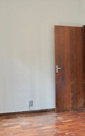 Casa para alugar com 250m², 3 quartos e 2 vagas Casa para alugar com 250m², 3 quartos e 2 vagasSala