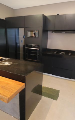 Casa para alugar com 200m², 3 quartos e 3 vagasCozinha