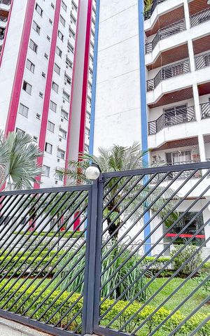 Apartamento para alugar com 59m², 2 quartos e 1 vagaFachada e portaria