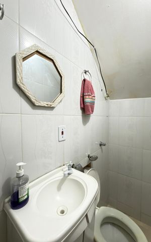 Casa à venda com 160m², 3 quartos e 2 vagas Casa à venda com 160m², 3 quartos e 2 vagasLavabo