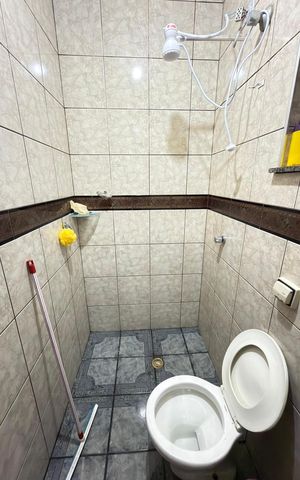 Casa à venda com 160m², 3 quartos e 2 vagas Casa à venda com 160m², 3 quartos e 2 vagasBanheiro Social 1