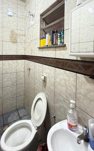 Casa à venda com 160m², 3 quartos e 2 vagas Casa à venda com 160m², 3 quartos e 2 vagasBanheiro Social 1