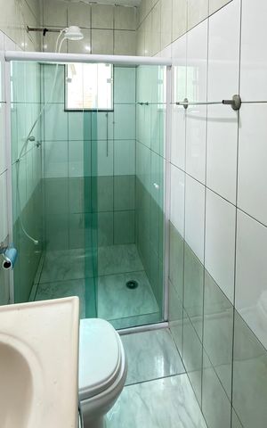 Casa à venda com 160m², 3 quartos e 2 vagas Casa à venda com 160m², 3 quartos e 2 vagasQuarto 1 - Suíte Banheiro