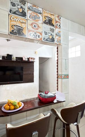Casa à venda com 160m², 3 quartos e 2 vagas Casa à venda com 160m², 3 quartos e 2 vagasCopa/Cozinha