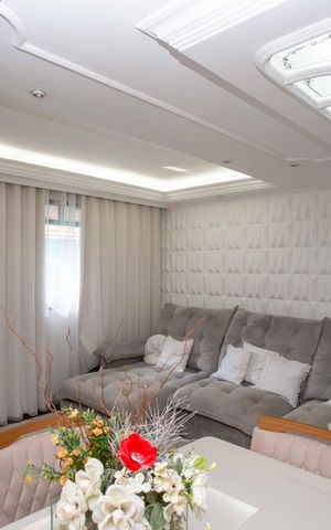 Casa à venda com 224m², 4 quartos e 5 vagasSala Casa 1