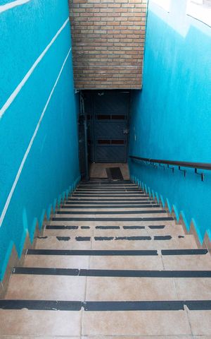 Casa à venda com 224m², 4 quartos e 5 vagasEscada
