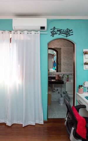 Casa à venda com 224m², 4 quartos e 5 vagasQuarto Suite 2 Casa 1