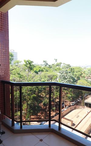 Apartamento para alugar com 156m², 4 quartos e 1 vagaVaranda 