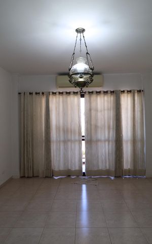 Apartamento para alugar com 156m², 4 quartos e 1 vagaSala