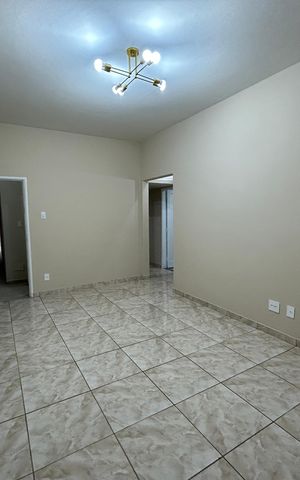 Apartamento para alugar com 110m², 3 quartos e sem vagaSala