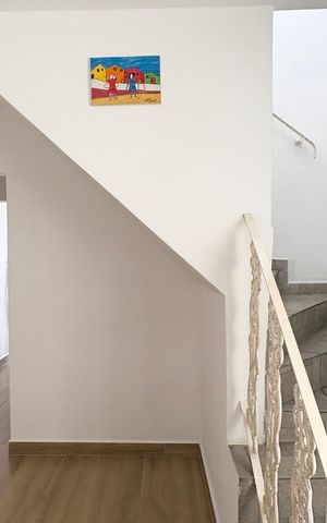Casa à venda com 187m², 4 quartos e 2 vagas Casa à venda com 187m², 4 quartos e 2 vagasSala de Espera