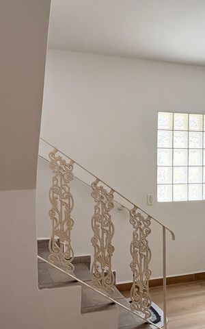 Casa à venda com 187m², 4 quartos e 2 vagas Casa à venda com 187m², 4 quartos e 2 vagasSala de Espera