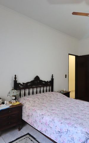 Casa para alugar com 390m², 5 quartos e 4 vagas Casa para alugar com 390m², 5 quartos e 4 vagasSuíte