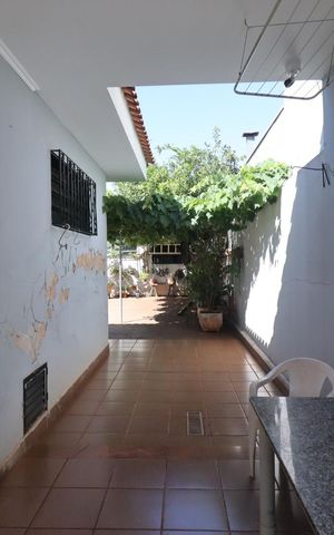 Casa para alugar com 390m², 5 quartos e 4 vagas Casa para alugar com 390m², 5 quartos e 4 vagasÁrea de Serviço