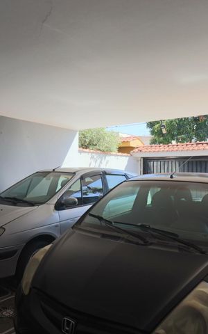Casa para alugar com 390m², 5 quartos e 4 vagas Casa para alugar com 390m², 5 quartos e 4 vagasGaragem