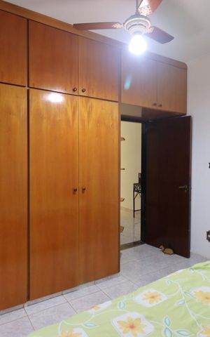 Casa para alugar com 390m², 5 quartos e 4 vagas Casa para alugar com 390m², 5 quartos e 4 vagasQuarto 1