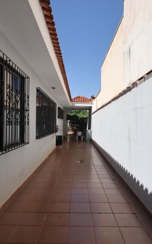 Casa para alugar com 390m², 5 quartos e 4 vagas