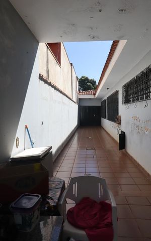 Casa para alugar com 390m², 5 quartos e 4 vagas