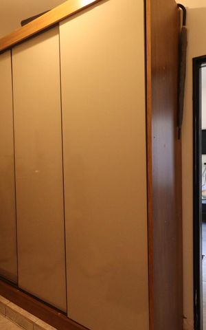 Casa para alugar com 390m², 5 quartos e 4 vagas Casa para alugar com 390m², 5 quartos e 4 vagasCloset